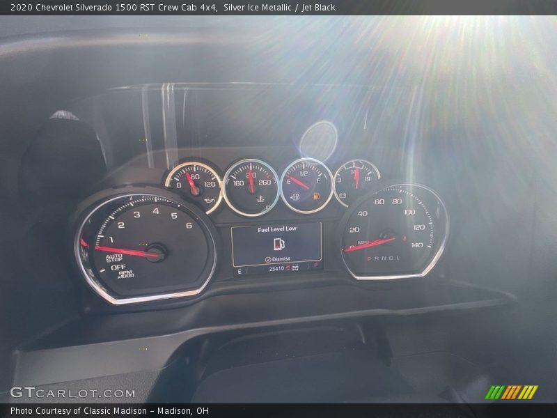 Silver Ice Metallic / Jet Black 2020 Chevrolet Silverado 1500 RST Crew Cab 4x4