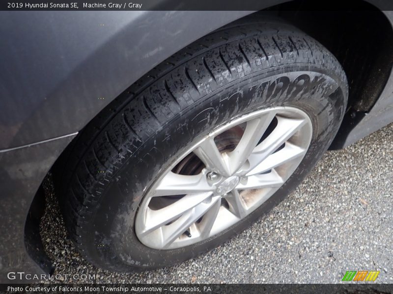 Machine Gray / Gray 2019 Hyundai Sonata SE