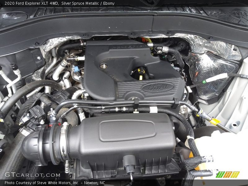 Silver Spruce Metallic / Ebony 2020 Ford Explorer XLT 4WD