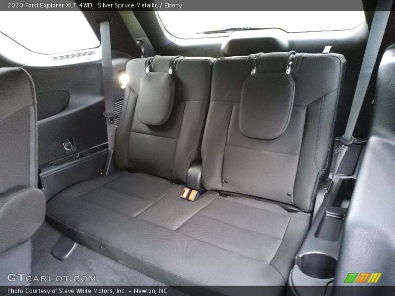 Silver Spruce Metallic / Ebony 2020 Ford Explorer XLT 4WD