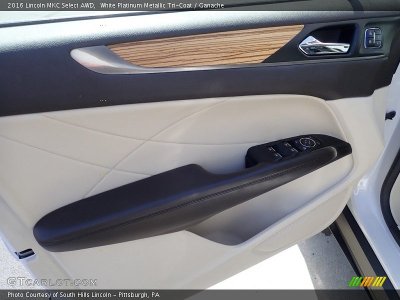 White Platinum Metallic Tri-Coat / Ganache 2016 Lincoln MKC Select AWD