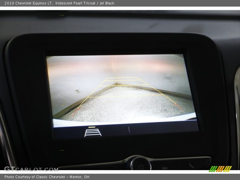 Iridescent Pearl Tricoat / Jet Black 2019 Chevrolet Equinox LT