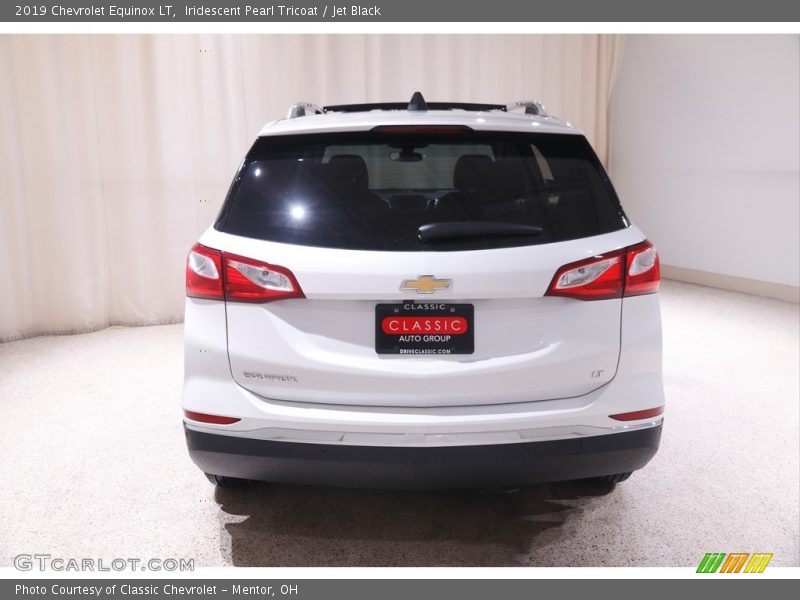 Iridescent Pearl Tricoat / Jet Black 2019 Chevrolet Equinox LT