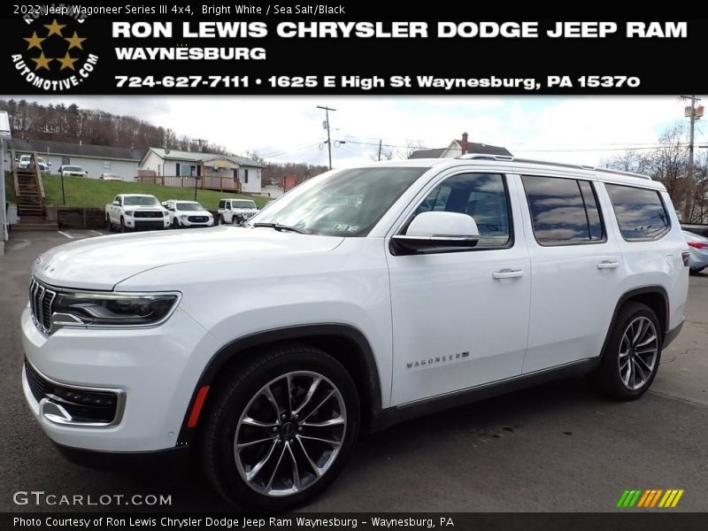 Bright White / Sea Salt/Black 2022 Jeep Wagoneer Series III 4x4