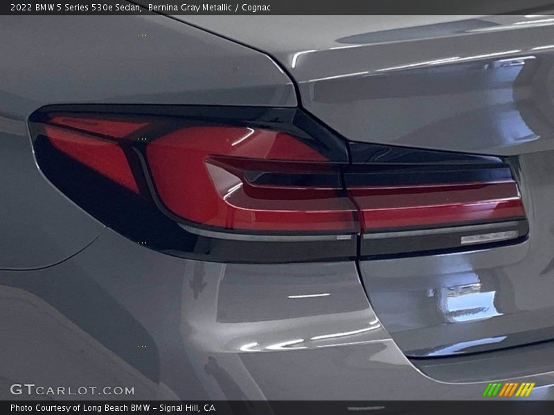 Bernina Gray Metallic / Cognac 2022 BMW 5 Series 530e Sedan