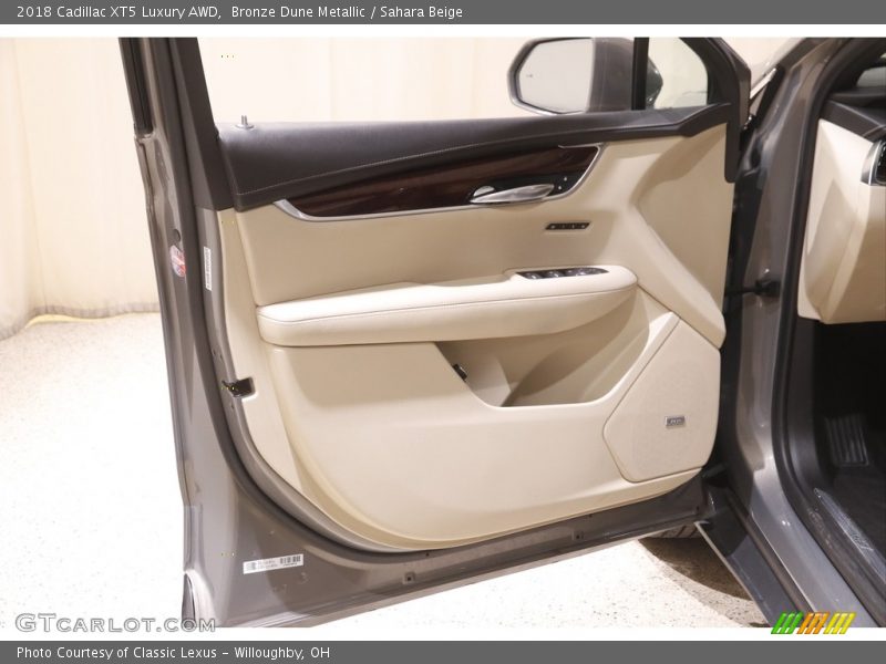 Bronze Dune Metallic / Sahara Beige 2018 Cadillac XT5 Luxury AWD