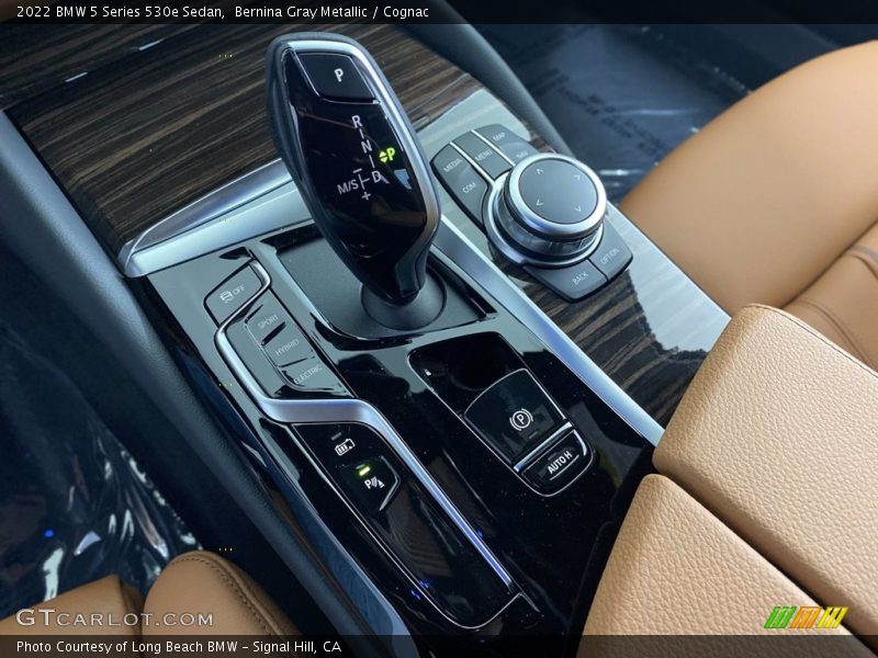  2022 5 Series 530e Sedan 8 Speed Automatic Shifter