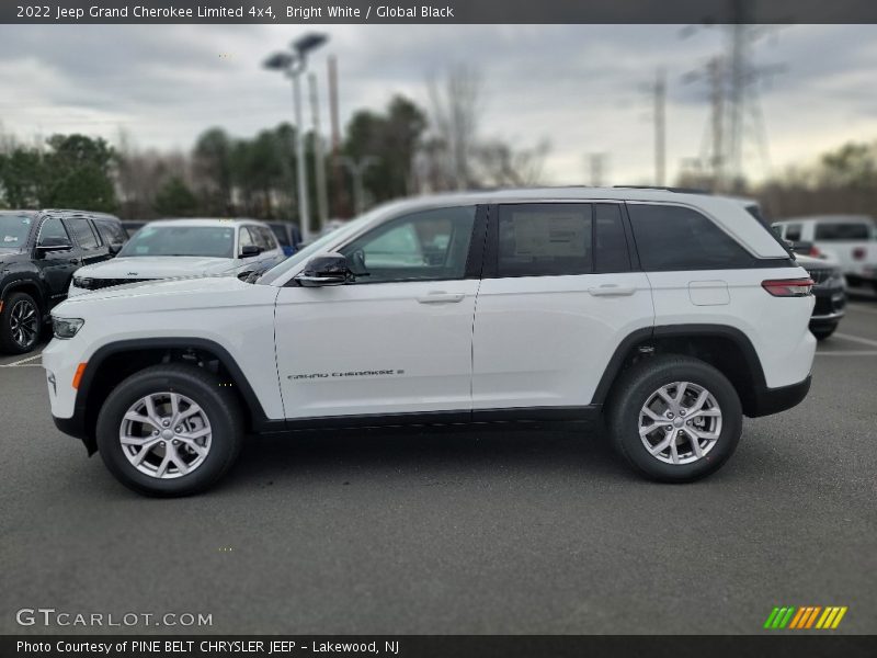 Bright White / Global Black 2022 Jeep Grand Cherokee Limited 4x4