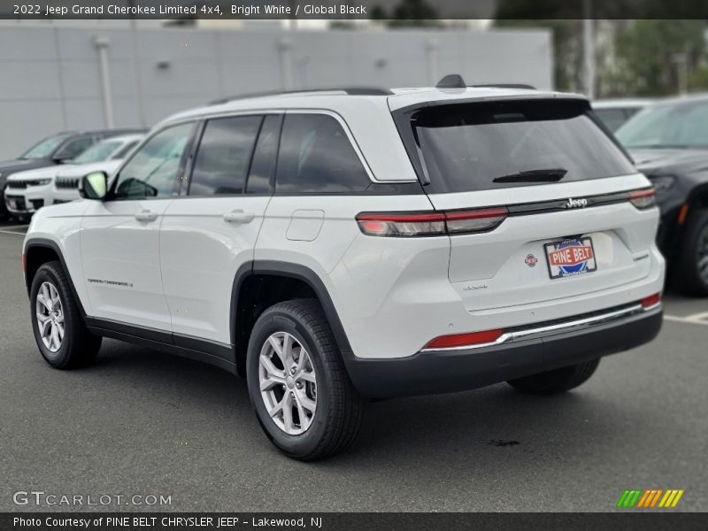 Bright White / Global Black 2022 Jeep Grand Cherokee Limited 4x4