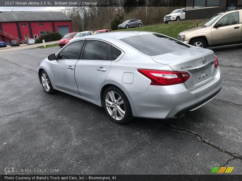 Brilliant Silver / Charcoal 2017 Nissan Altima 3.5 SL