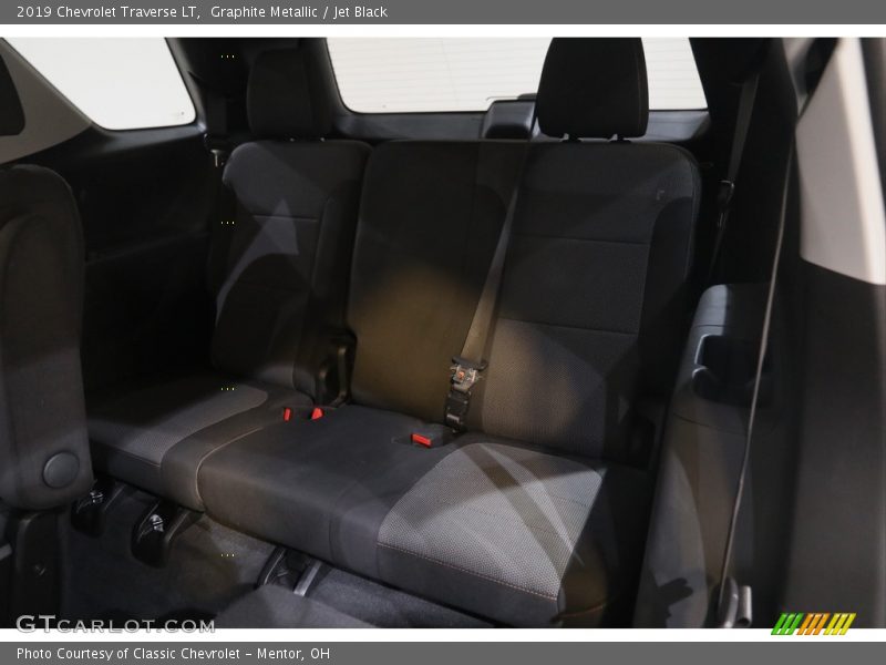 Graphite Metallic / Jet Black 2019 Chevrolet Traverse LT