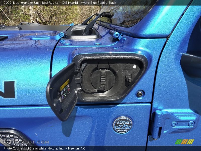 Rubicon 4XE Hybrid Charging Port - 2022 Jeep Wrangler Unlimited Rubicon 4XE Hybrid