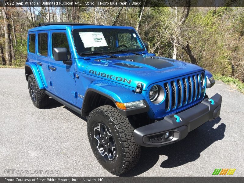 Front 3/4 View of 2022 Wrangler Unlimited Rubicon 4XE Hybrid