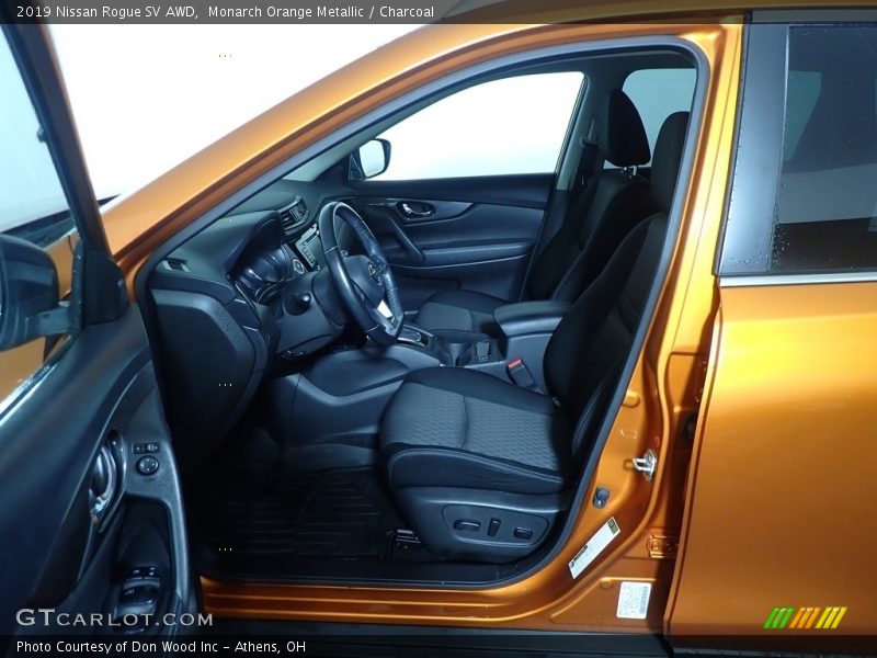 Monarch Orange Metallic / Charcoal 2019 Nissan Rogue SV AWD