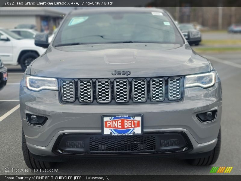Sting-Gray / Black 2022 Jeep Grand Cherokee Laredo X 4x4