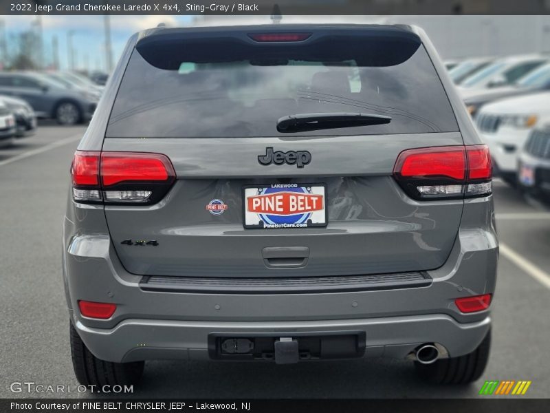 Sting-Gray / Black 2022 Jeep Grand Cherokee Laredo X 4x4