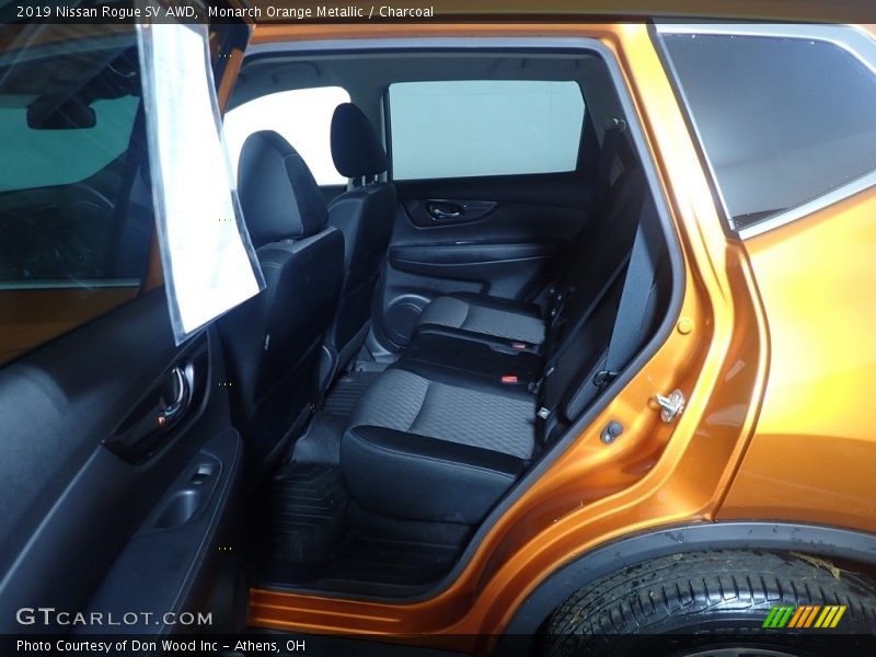Monarch Orange Metallic / Charcoal 2019 Nissan Rogue SV AWD