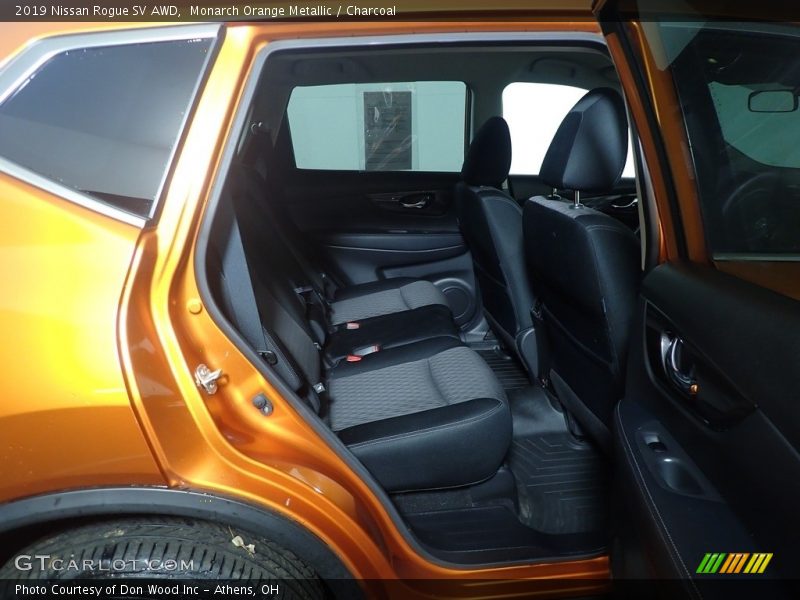 Monarch Orange Metallic / Charcoal 2019 Nissan Rogue SV AWD