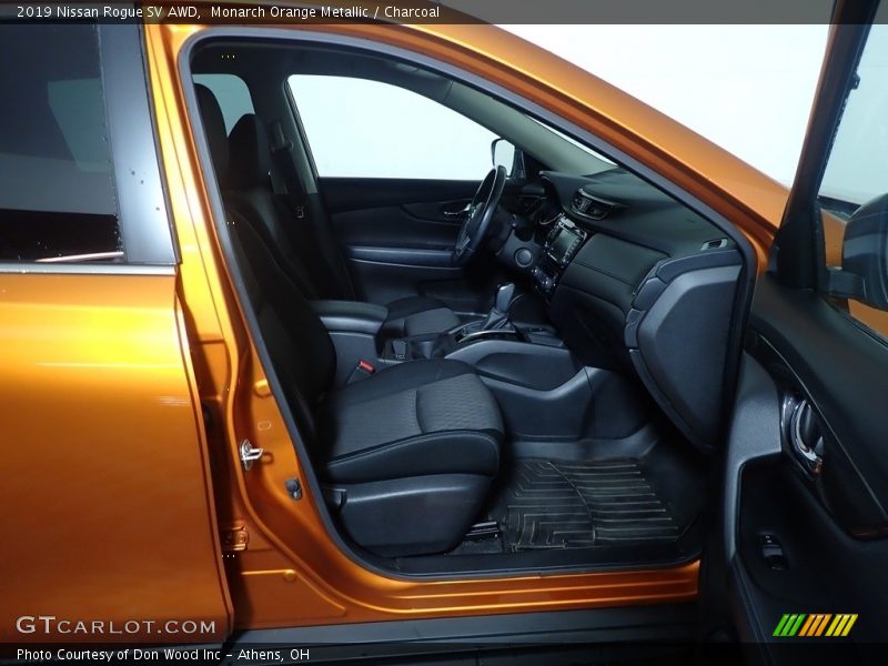 Monarch Orange Metallic / Charcoal 2019 Nissan Rogue SV AWD