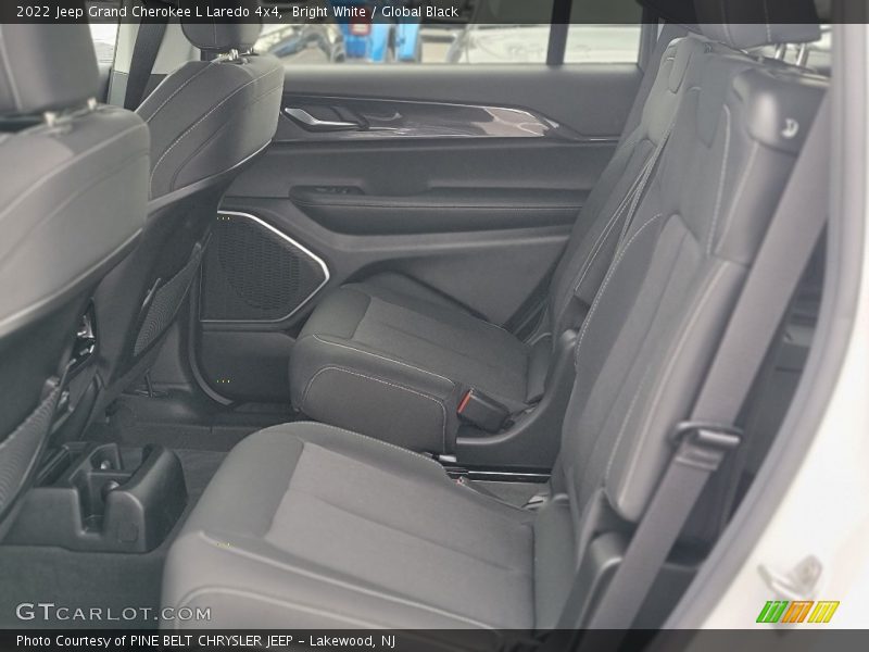 Bright White / Global Black 2022 Jeep Grand Cherokee L Laredo 4x4