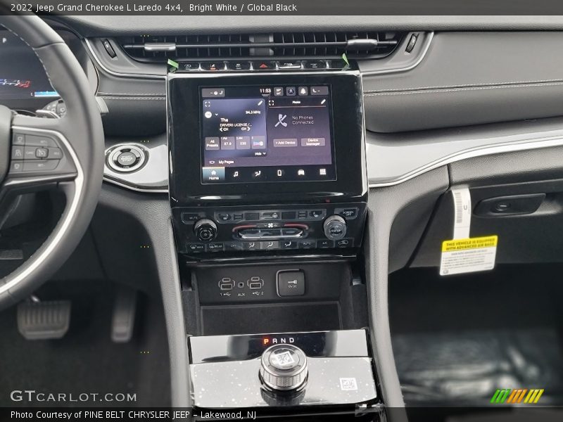 Bright White / Global Black 2022 Jeep Grand Cherokee L Laredo 4x4