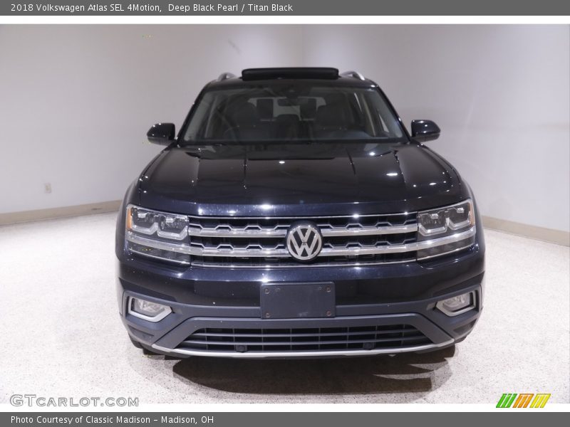 Deep Black Pearl / Titan Black 2018 Volkswagen Atlas SEL 4Motion