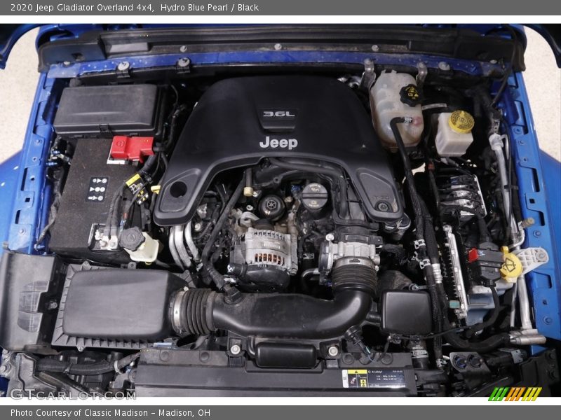 Hydro Blue Pearl / Black 2020 Jeep Gladiator Overland 4x4