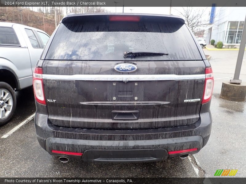 Tuxedo Black / Charcoal Black 2014 Ford Explorer XLT