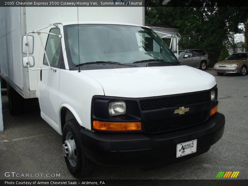 Summit White / Neutral 2005 Chevrolet Express 3500 Cutaway Moving Van