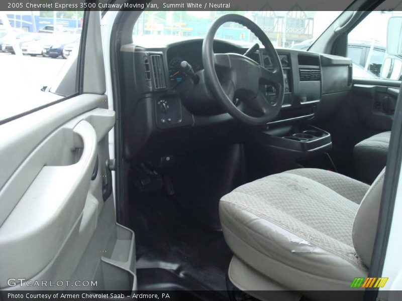 Summit White / Neutral 2005 Chevrolet Express 3500 Cutaway Moving Van