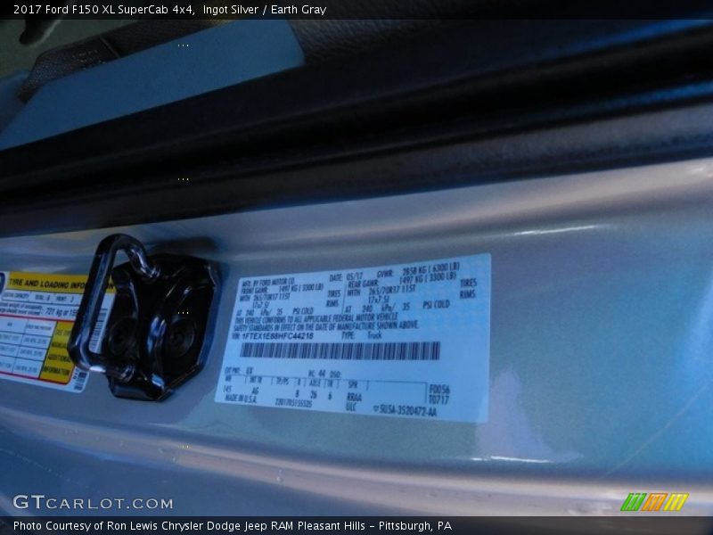 Ingot Silver / Earth Gray 2017 Ford F150 XL SuperCab 4x4