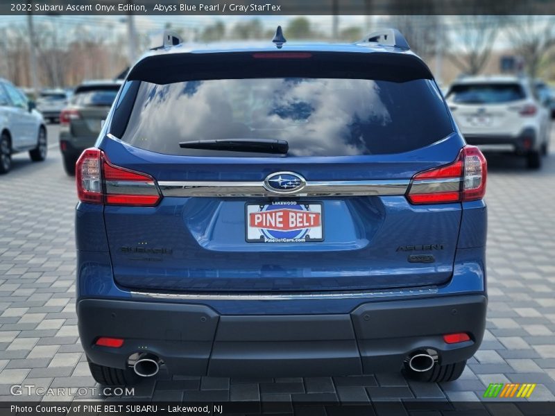 Abyss Blue Pearl / Gray StarTex 2022 Subaru Ascent Onyx Edition