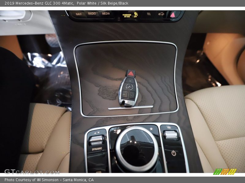 Polar White / Silk Beige/Black 2019 Mercedes-Benz GLC 300 4Matic