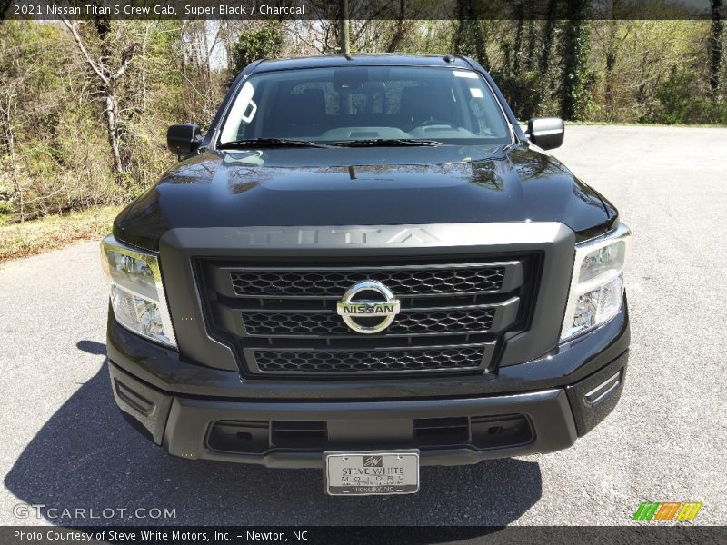 Super Black / Charcoal 2021 Nissan Titan S Crew Cab