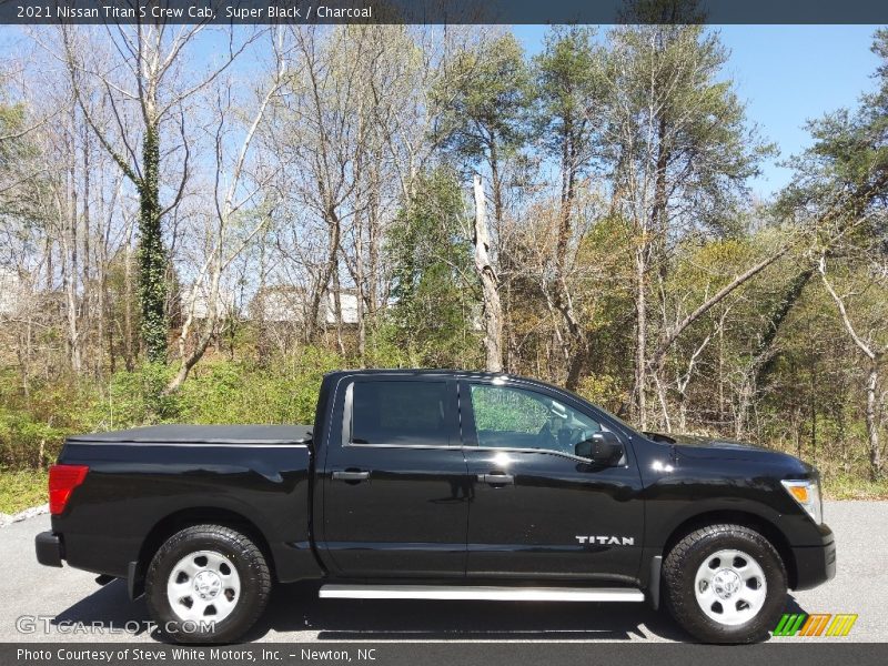  2021 Titan S Crew Cab Super Black