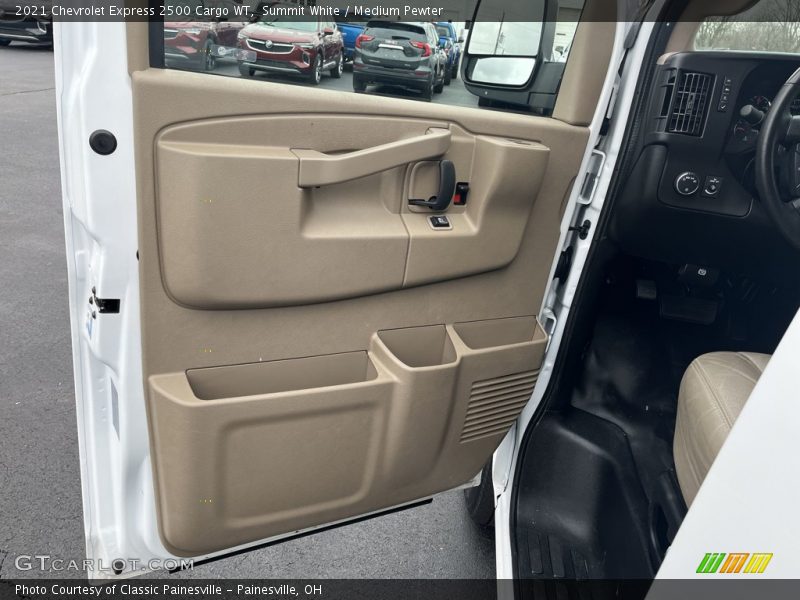 Door Panel of 2021 Express 2500 Cargo WT