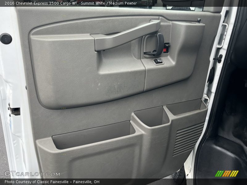Door Panel of 2016 Express 3500 Cargo WT