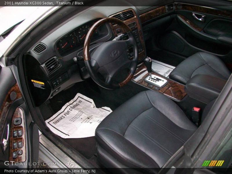 Titanium / Black 2001 Hyundai XG300 Sedan