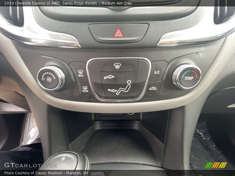 Sandy Ridge Metallic / Medium Ash Gray 2019 Chevrolet Equinox LS AWD
