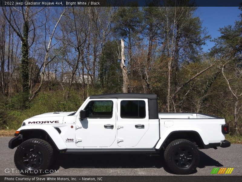 Bright White / Black 2022 Jeep Gladiator Mojave 4x4