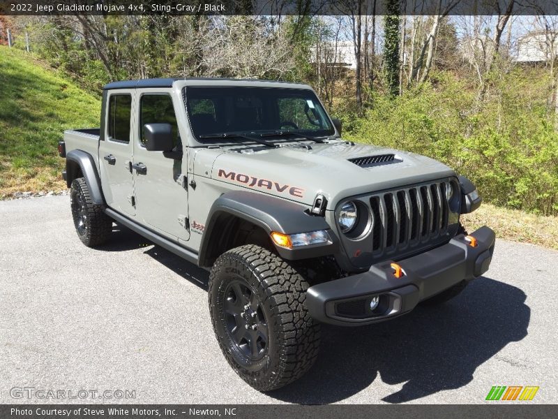 Front 3/4 View of 2022 Gladiator Mojave 4x4