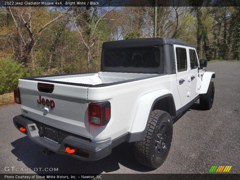 Bright White / Black 2022 Jeep Gladiator Mojave 4x4
