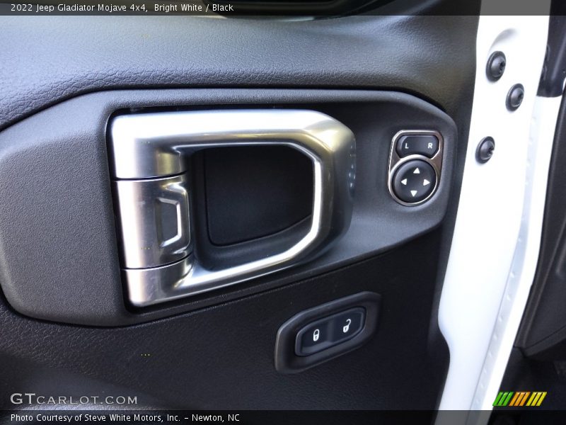 Bright White / Black 2022 Jeep Gladiator Mojave 4x4