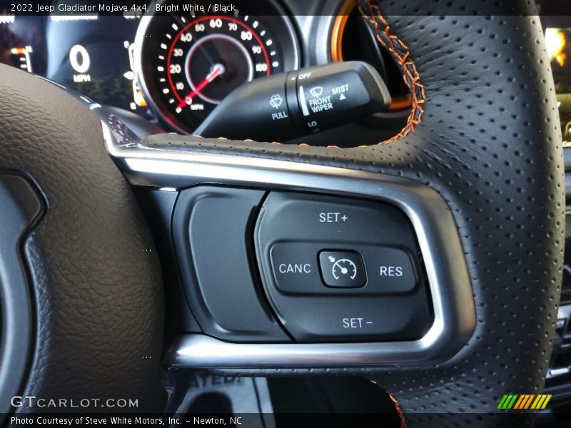 Bright White / Black 2022 Jeep Gladiator Mojave 4x4