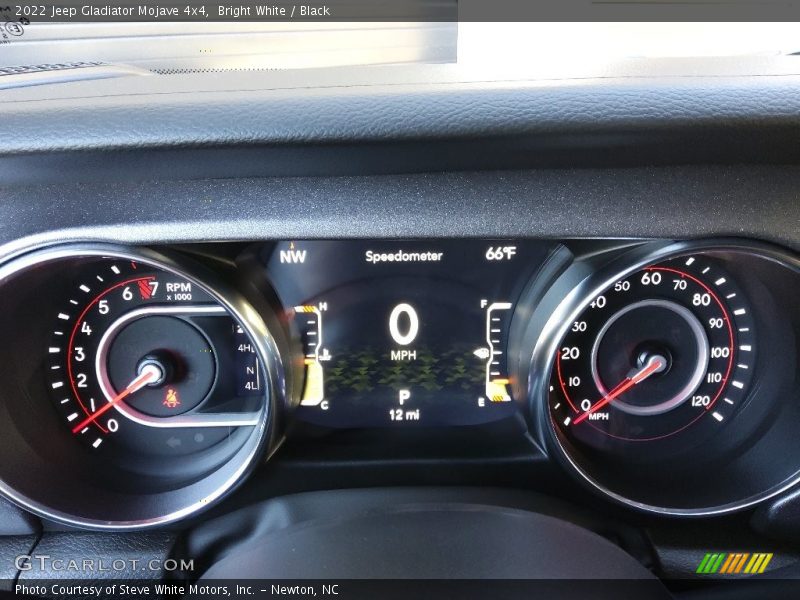 Bright White / Black 2022 Jeep Gladiator Mojave 4x4