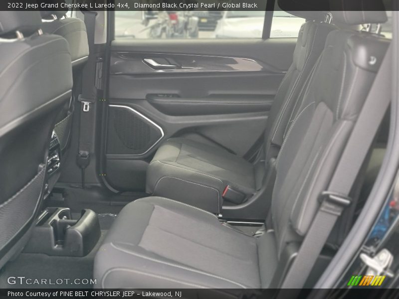 Diamond Black Crystal Pearl / Global Black 2022 Jeep Grand Cherokee L Laredo 4x4