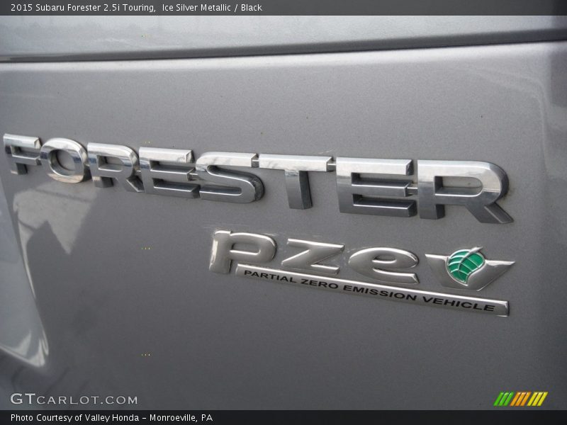 Ice Silver Metallic / Black 2015 Subaru Forester 2.5i Touring