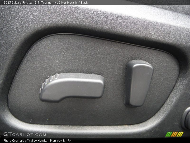 Ice Silver Metallic / Black 2015 Subaru Forester 2.5i Touring