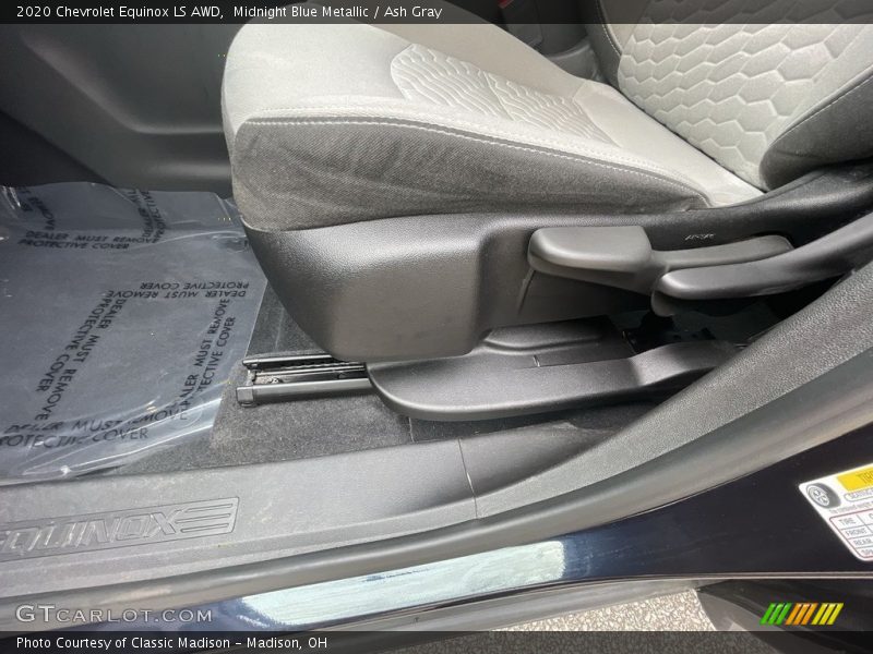 Midnight Blue Metallic / Ash Gray 2020 Chevrolet Equinox LS AWD