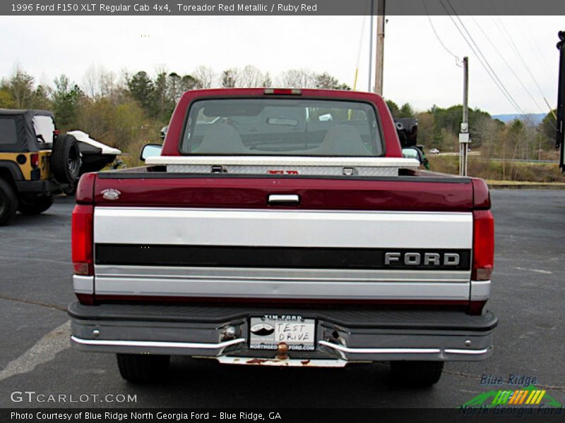 Toreador Red Metallic / Ruby Red 1996 Ford F150 XLT Regular Cab 4x4